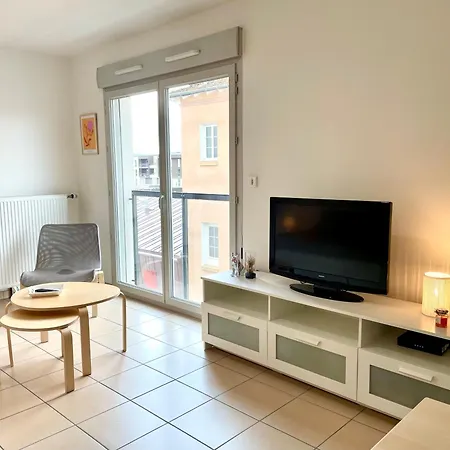 Le Metropolitain - Grand Studio Tassin Extérieur photo